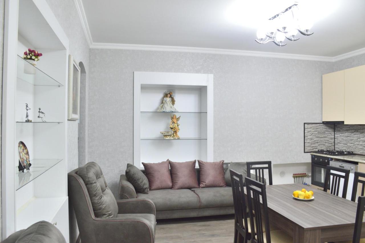 Hotel Mtatsmindaze à Tbilissi Extérieur photo